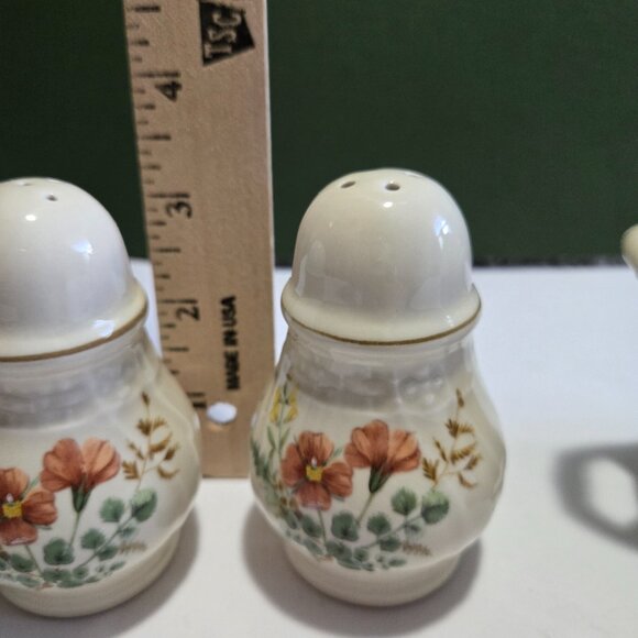 Mikasa Sugar Bowl with Salt & Pepper Shakers - Picture 14 of 14